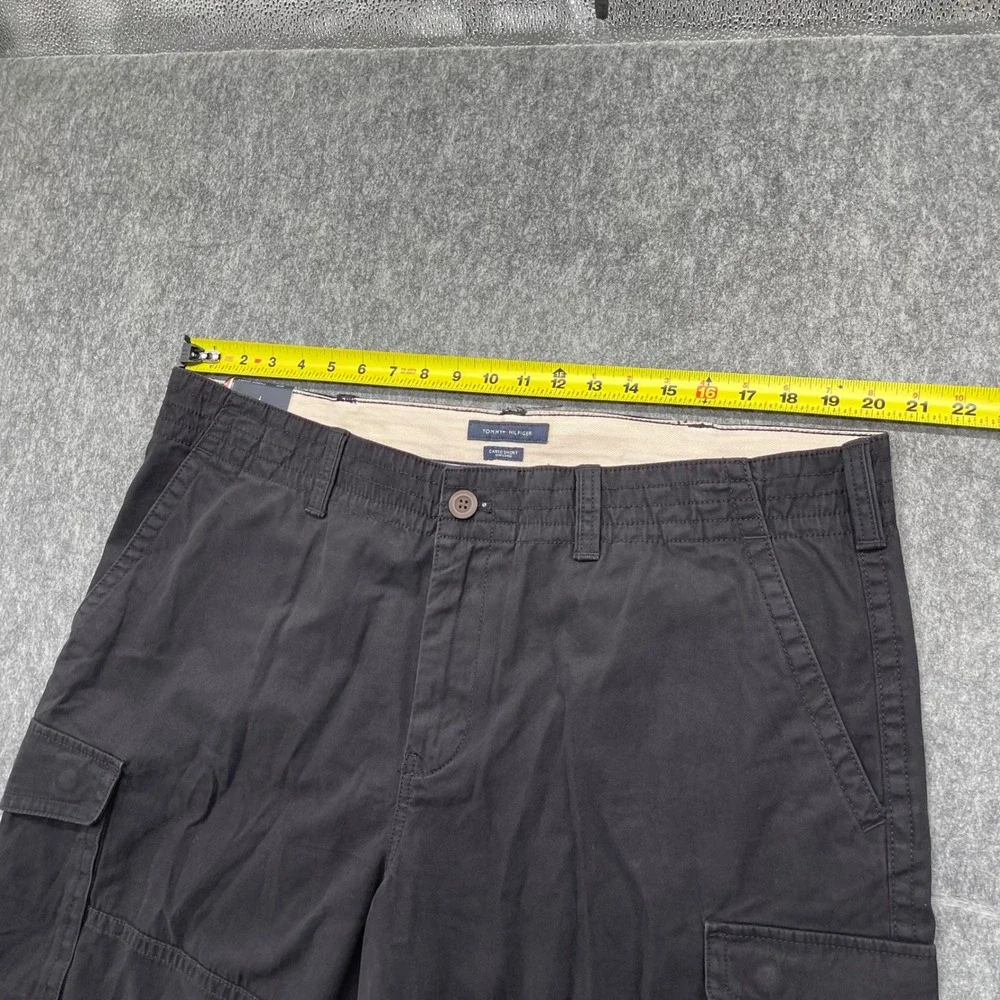 Tommy Hilfiger Cargo Shorts Mens 40 Black Cotton Twill Utility Pockets